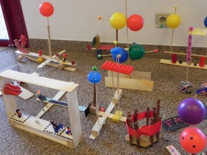 2016 Atelier en famille avec Michel BRAND à Monbazillac : "à partir de rien, avec n'importe quoi"